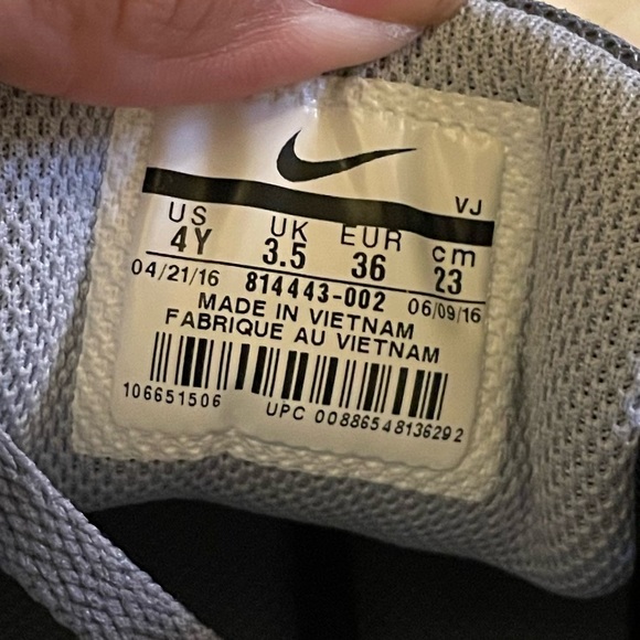 Gray Nike Sneakers - Picture 5 of 6